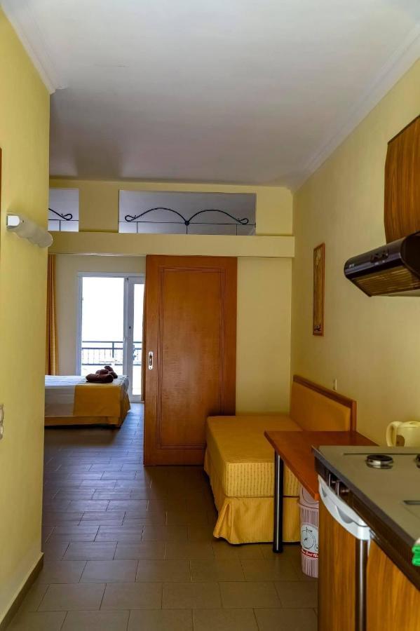 Coloma Apartments Pefkos Pefki Extérieur photo
